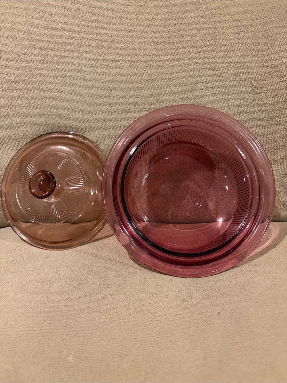 Vintage Corning Visions Cranberry glass model v30-B 24 oz (0.75 L) capacity